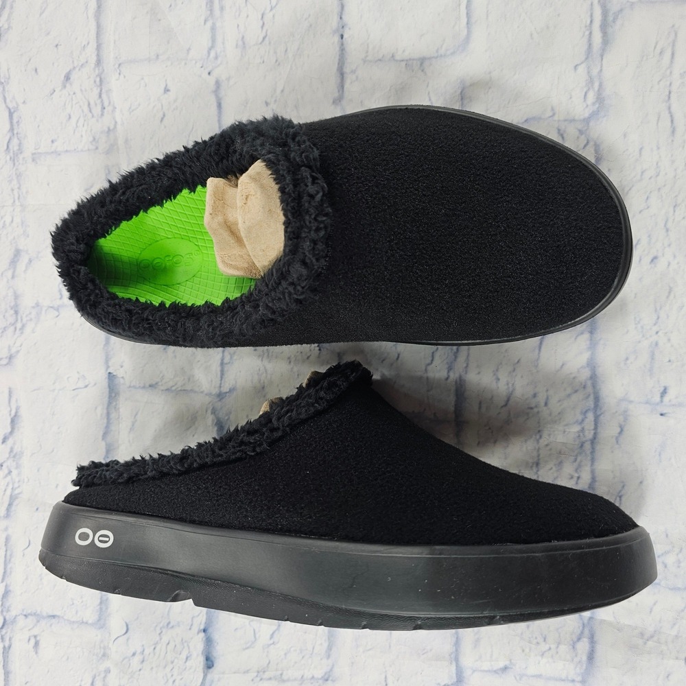 OOFOS OOCozee Mule Clogs Mens 10.5 Black Sherpa Lined Recovery Shoes Comfort